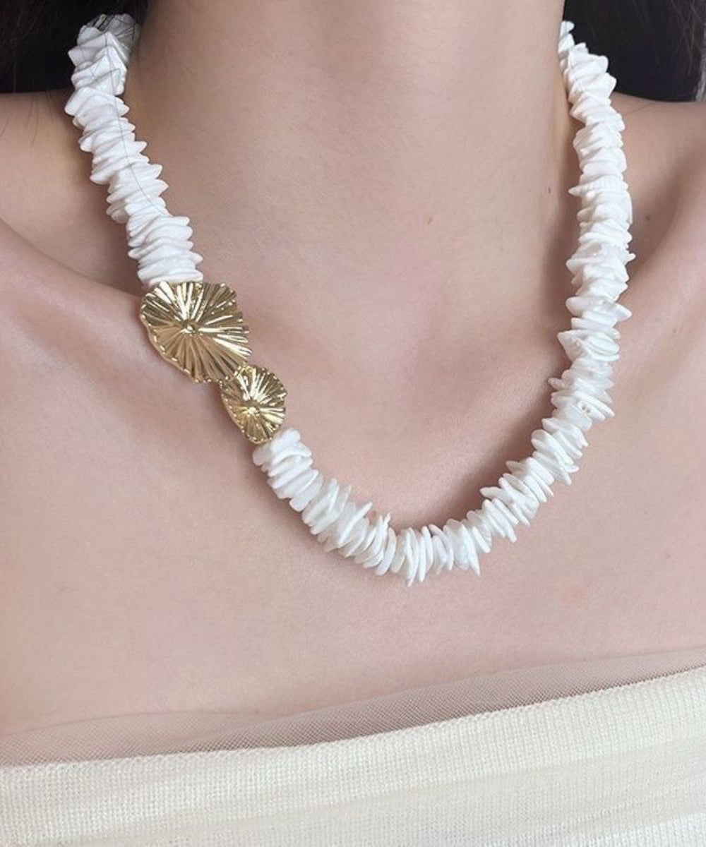 Boho White Alloy Asymmetrical Shell Wrinkled Gratuated Bead Necklace