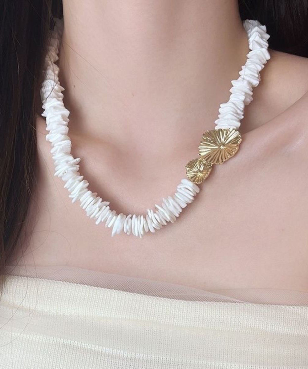 Boho White Alloy Asymmetrical Shell Wrinkled Gratuated Bead Necklace