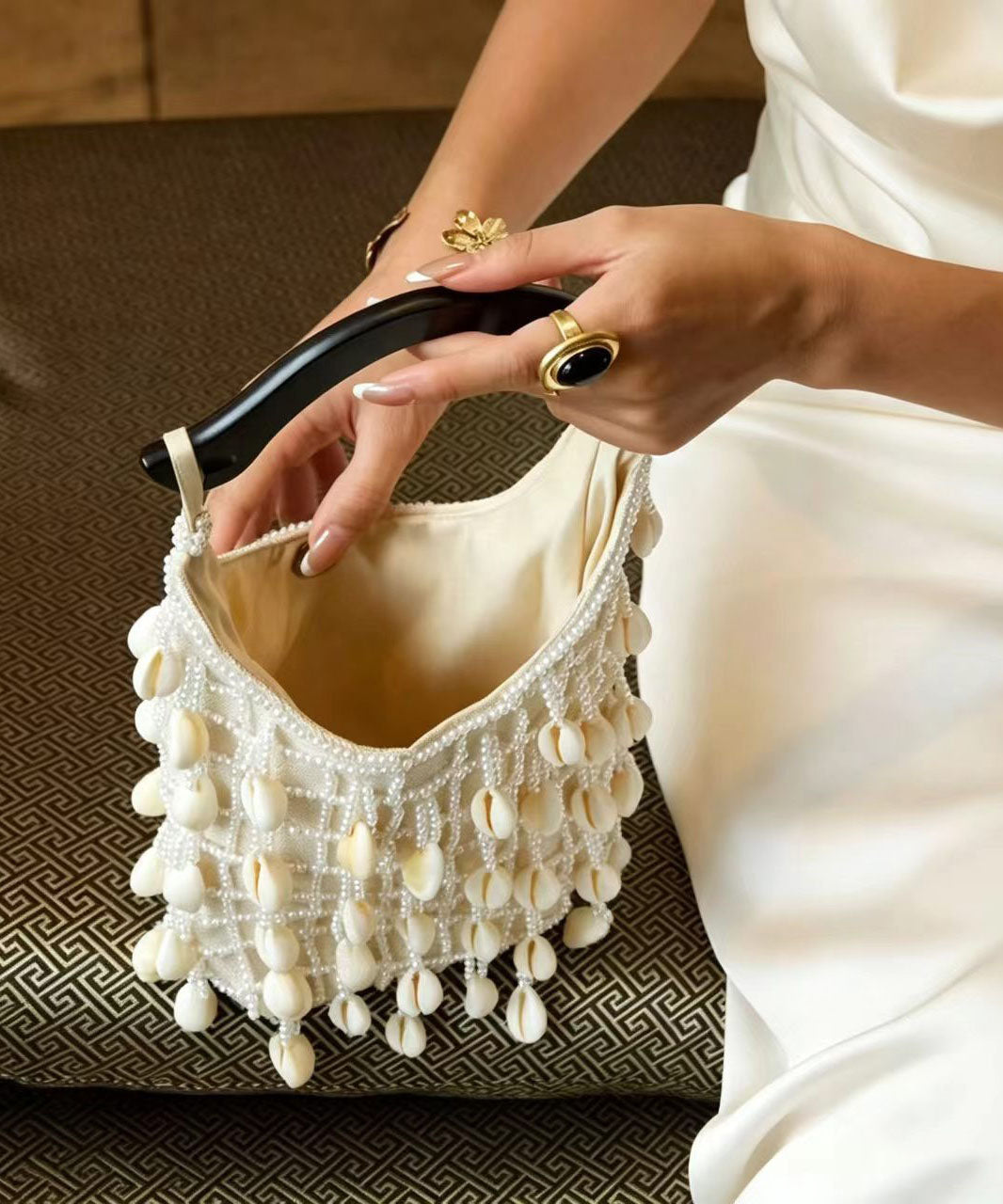 Boho White Shell Pearl Tassel Weave Tote