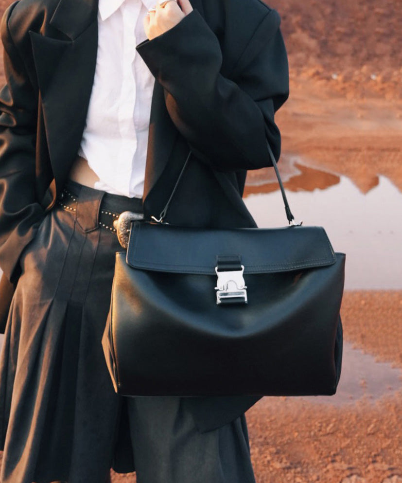 Boutique  Black Large Capacity Durable Calf Leather Shoulder Bag