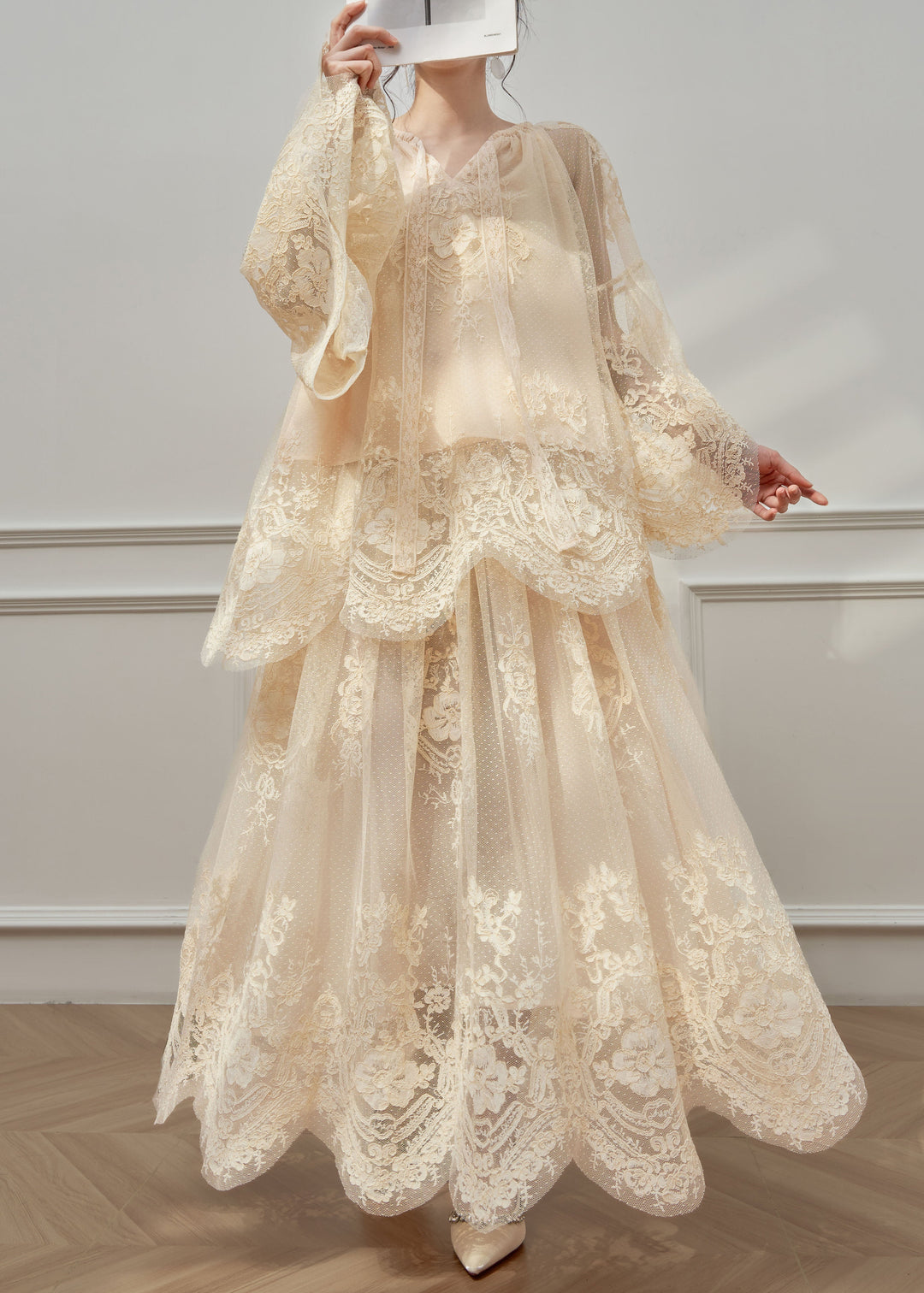 Boutique Apricot V Neck Lace Top And Skirts Set Spring