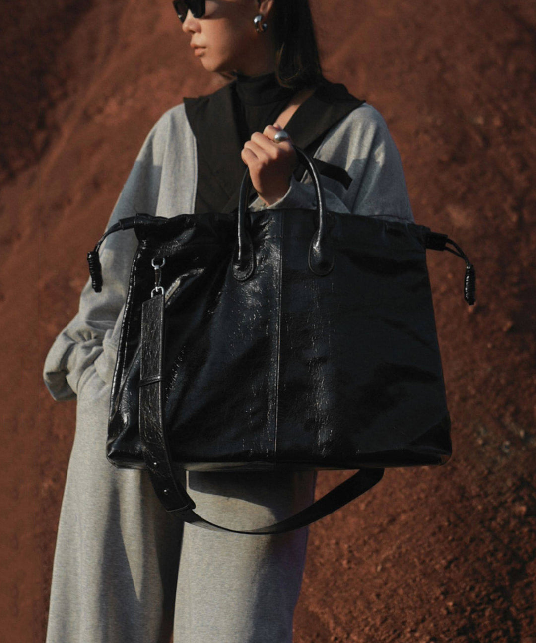 Boutique Black Large Capacity Calf Leather Tote Handbag