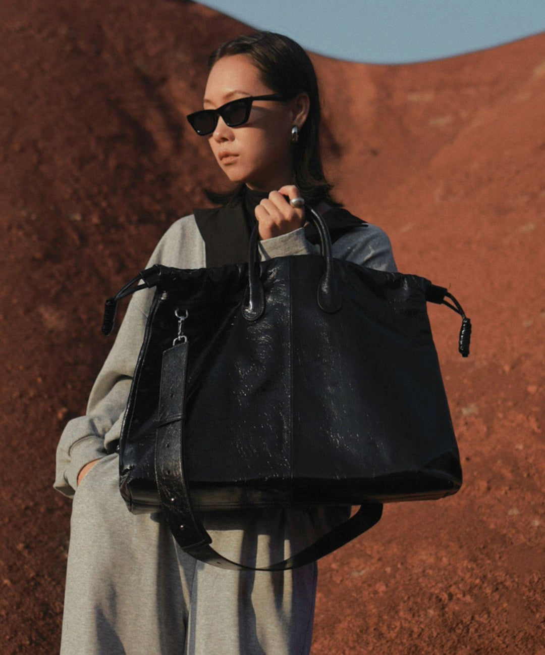 Boutique Black Large Capacity Calf Leather Tote Handbag