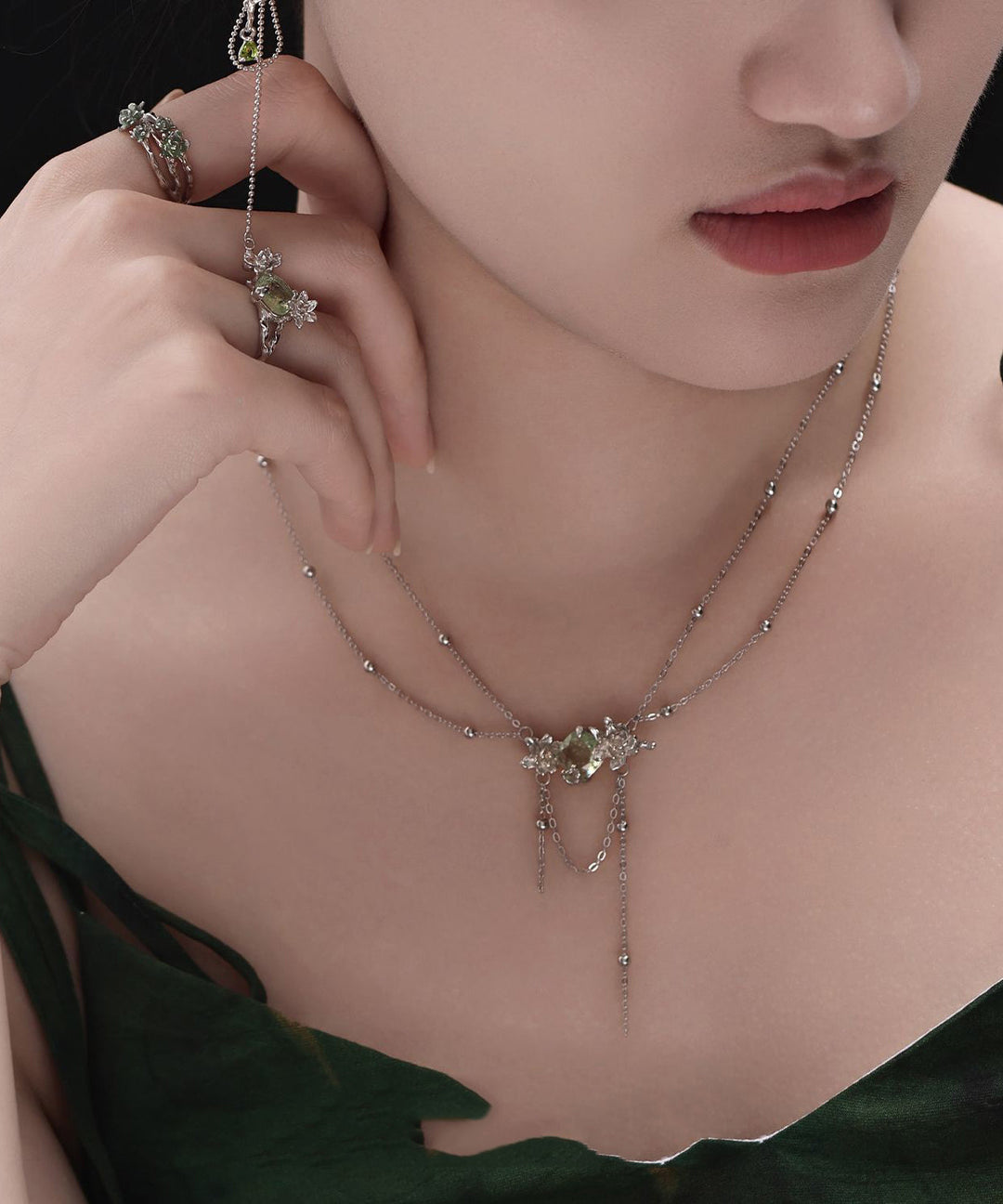 Boutique Light Green Alloy Gem Stone Pendant Necklace