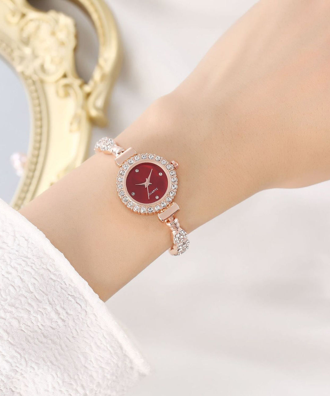 Boutique Red Stainless Steel Zircon Adjustable Waterproof Watch