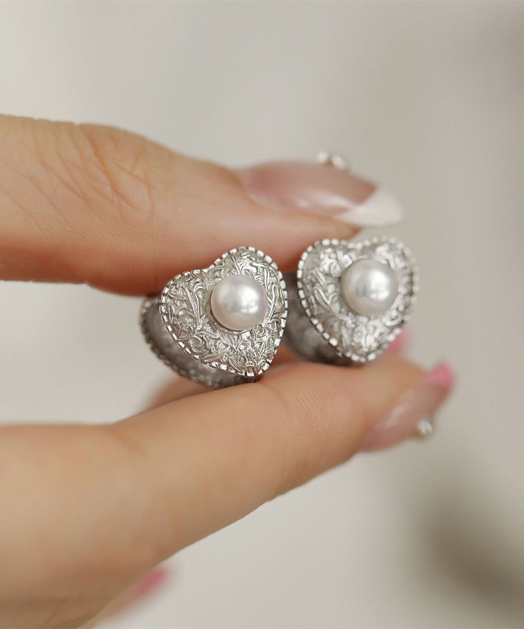 Boutique Silk Sterling Silver Overgild Love Pearl Stud Earrings