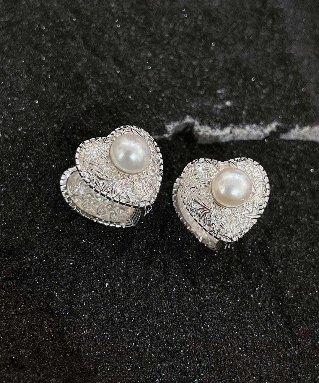 Boutique Silk Sterling Silver Overgild Love Pearl Stud Earrings