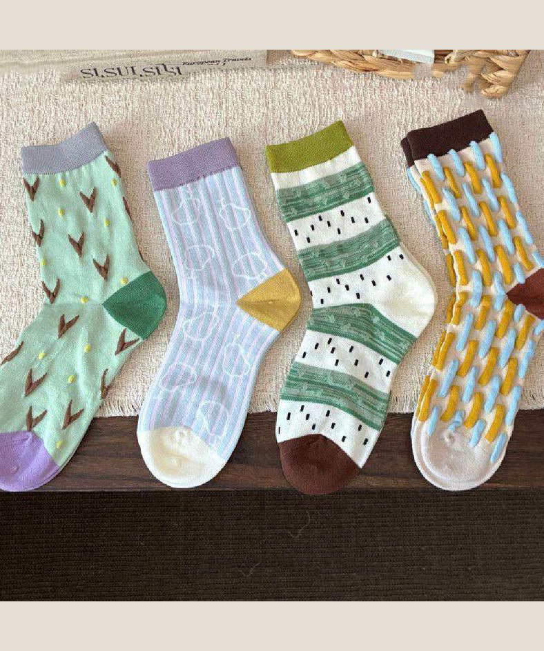 Boutique Simple Versatile Breathable Graffiti Mid Calf Socks