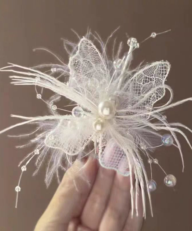 Brief Beige Lace Hollow Out Pearl Feather Hairpin