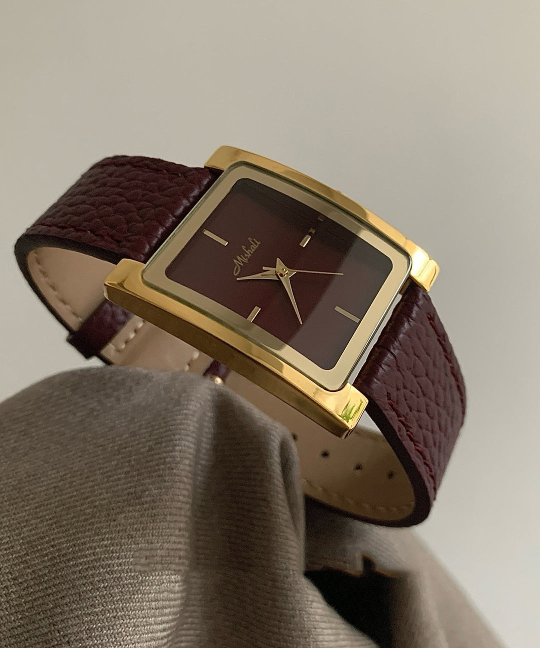 Brief Mulberry Metal Leather Quartz Movement Watches