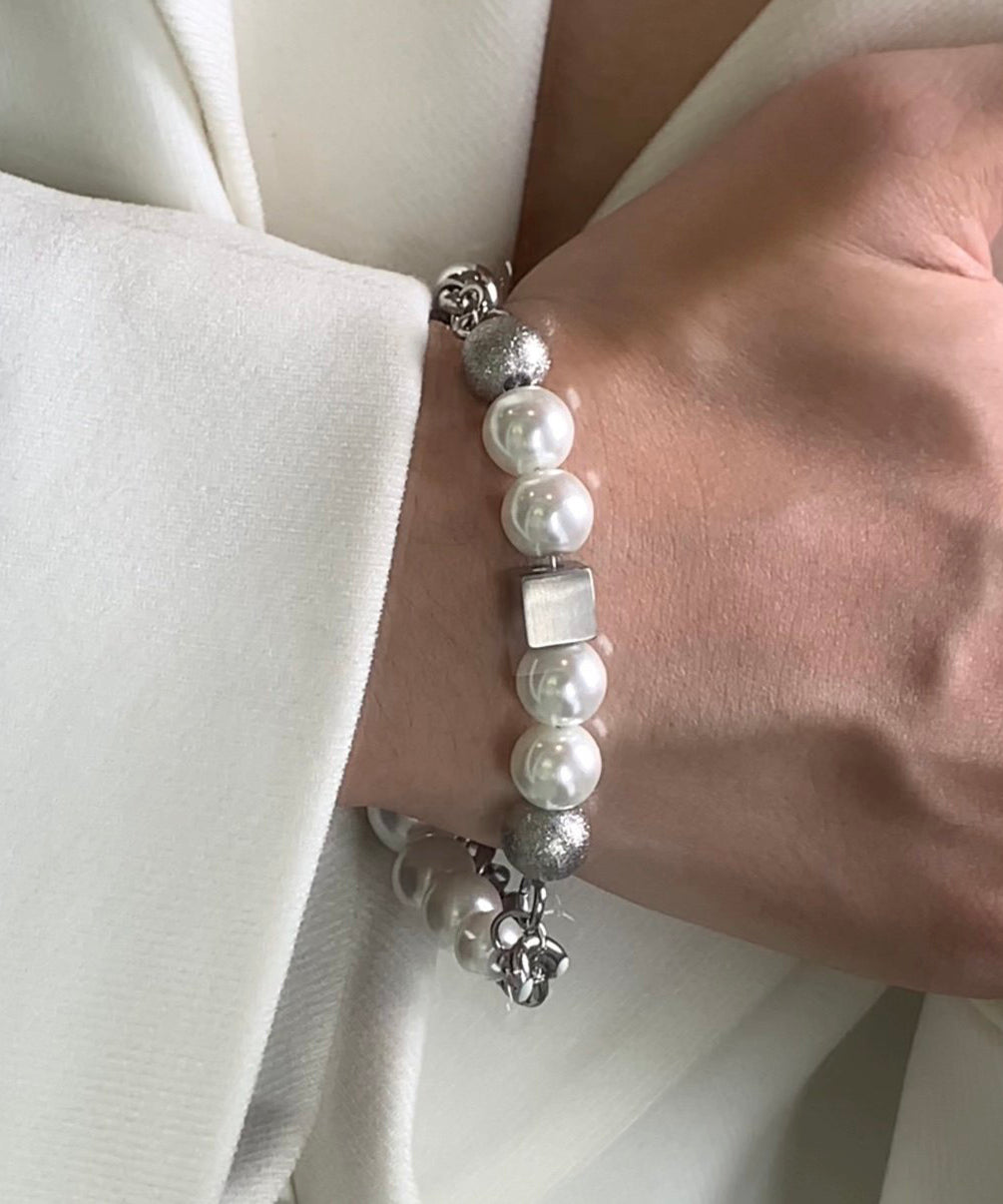 Brief Stainless Steel Pearl Chain Charm Bracelet - Omychic
