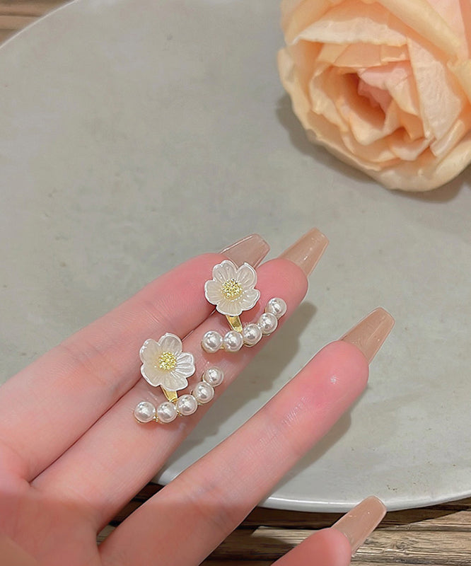 Brief White Copper Overgild Pearl Floral Stud Earrings