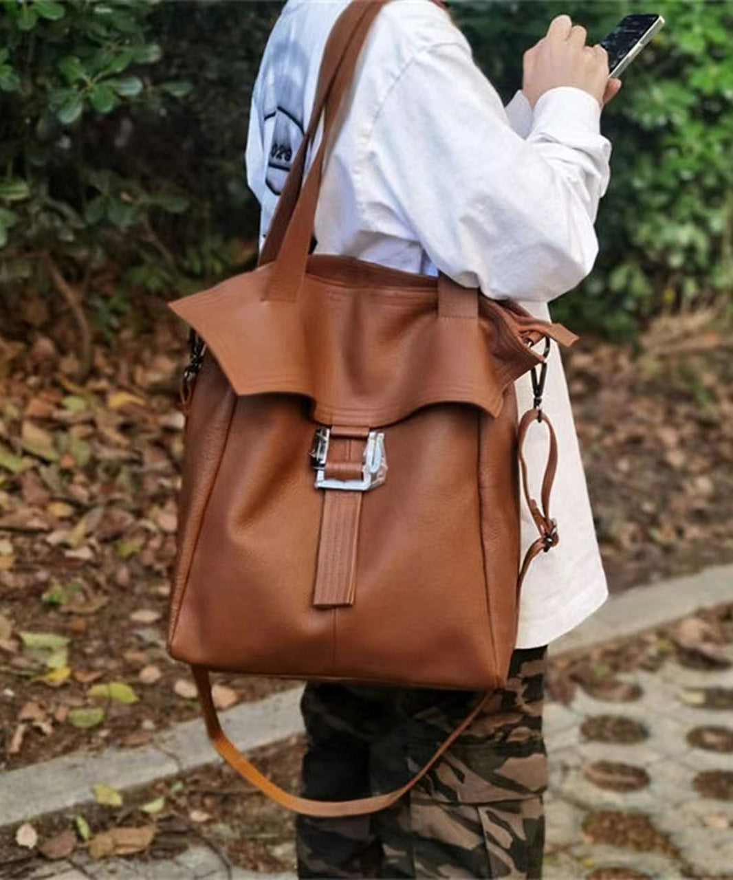 Casual Brown Large Capacity Durable Calf Leather Shoulder Bag