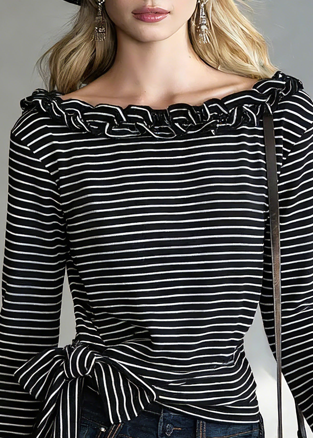 Chic Black Striped Tie Waist T Shirts Spring - Omychic