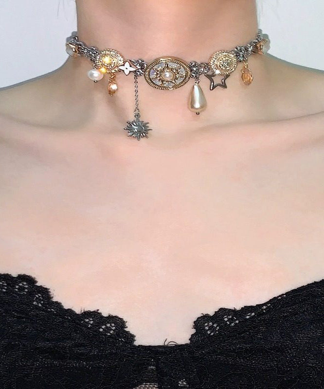 Chic Gold Button Pearl Titanium Steel Choker