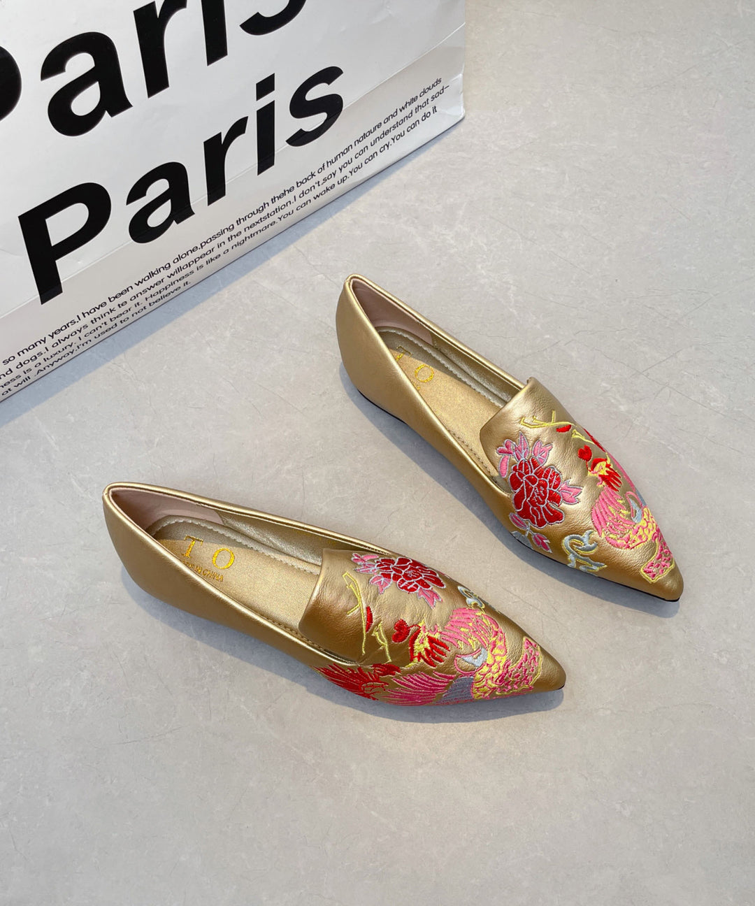 Chic Gold Faux Leather Embroidered Flat Shoes Pointed Toe For Women