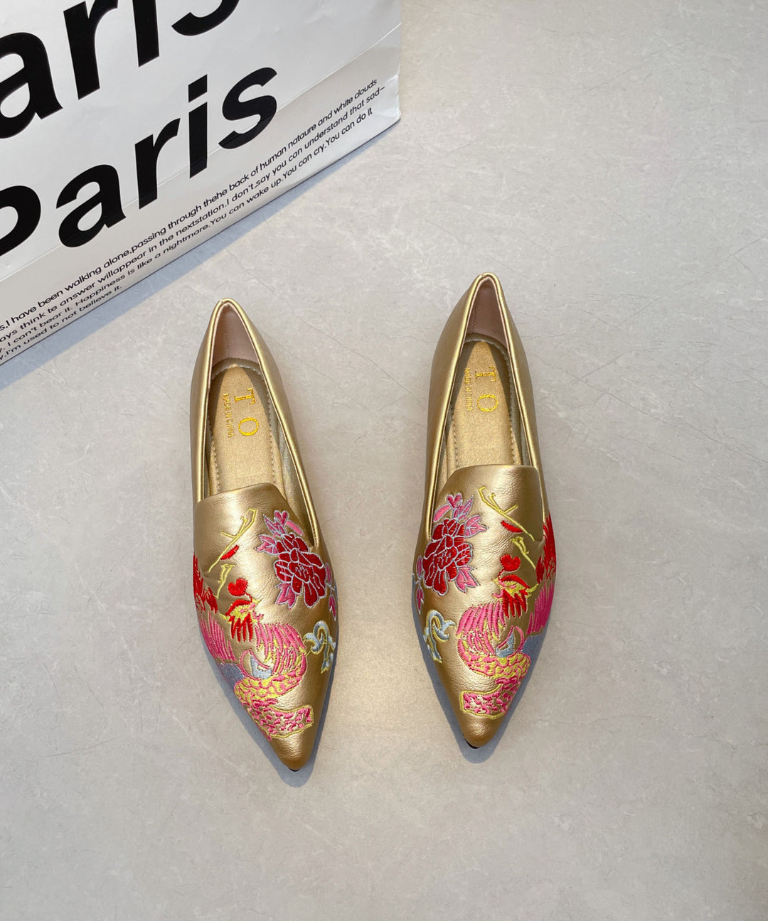 Chic Gold Faux Leather Embroidered Flat Shoes Pointed Toe For Women