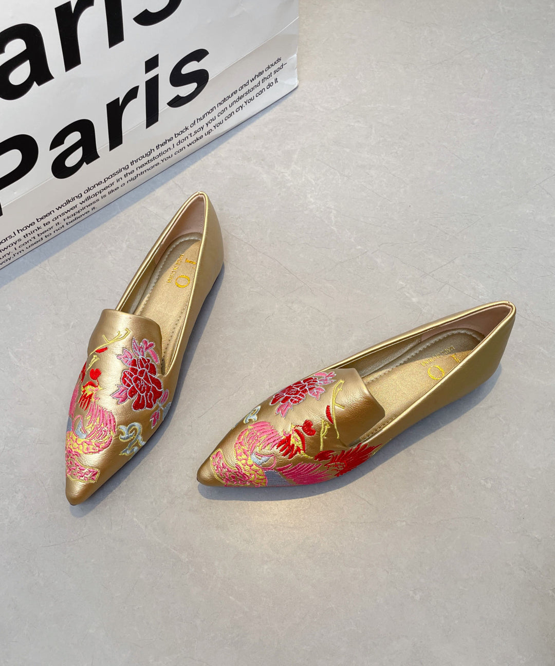Chic Gold Faux Leather Embroidered Flat Shoes Pointed Toe For Women