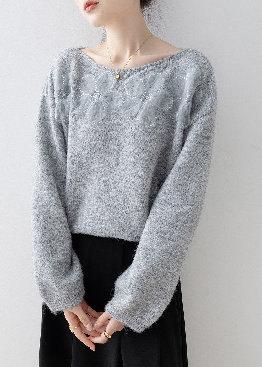 Chic Grey O Neck Floral Sequins Knitted Sweaters Spring