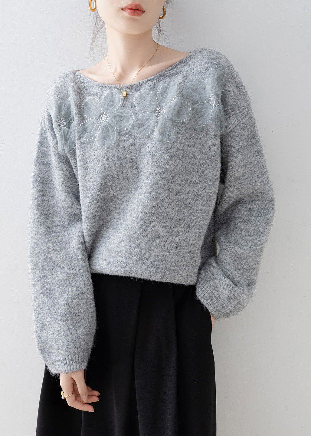 Chic Grey O Neck Floral Sequins Knitted Sweaters Spring