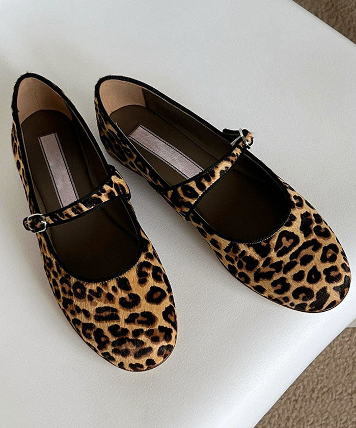Chic Leopard Buckle Strap Splicing Suede Flat Shoes