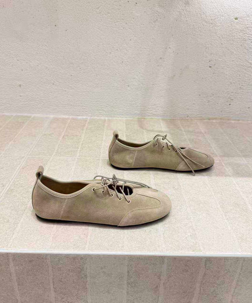 Chic Red Suede Cross Strap Women Splicing Flat Shoes