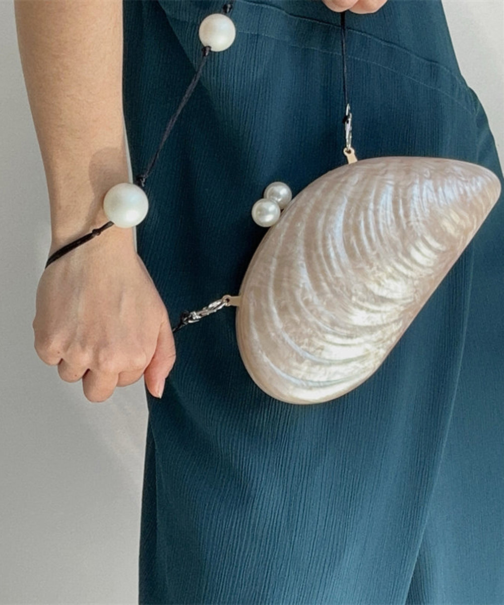Chic White Acrylic Shell Shape Pearl Strap Clutch