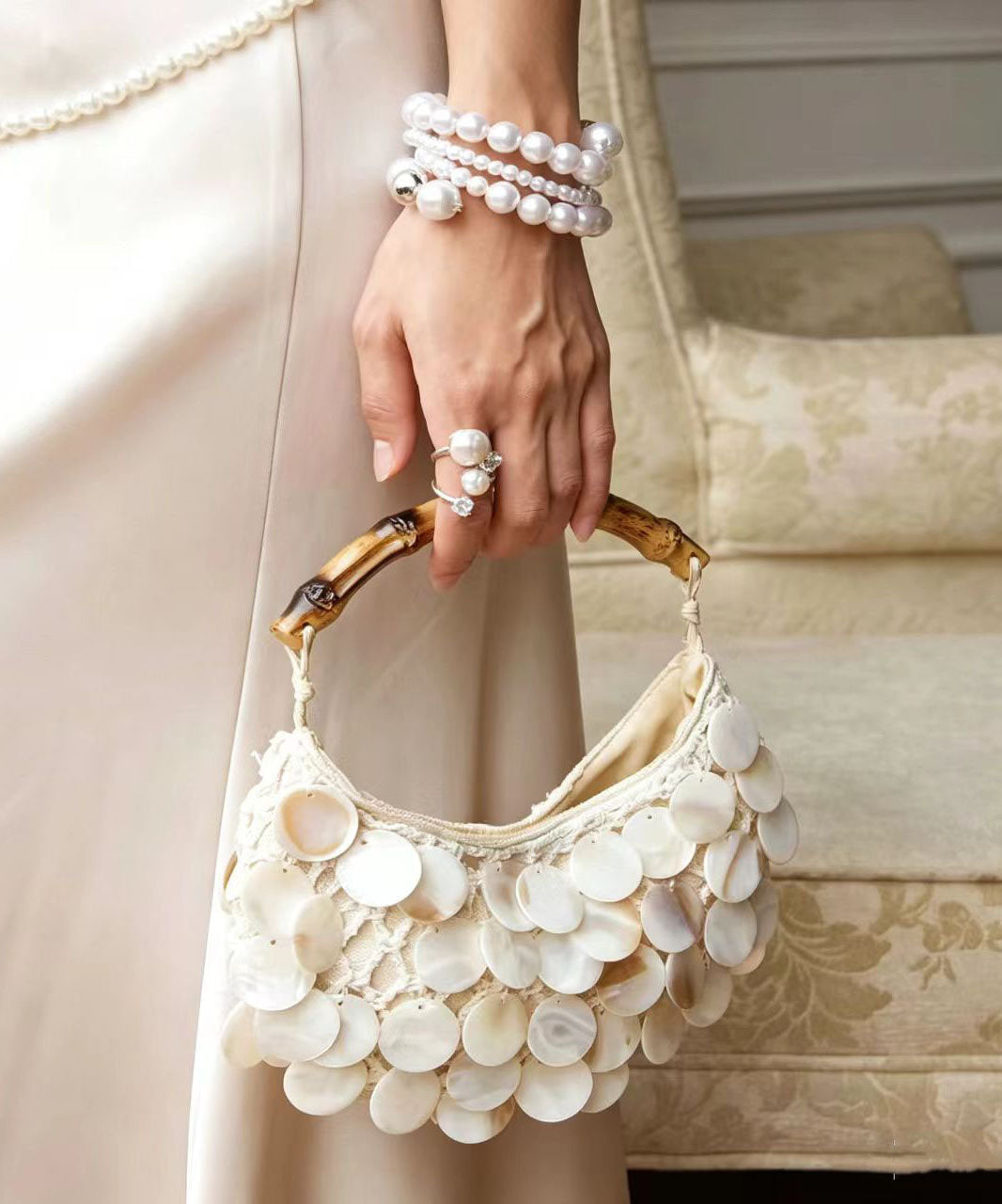 Chic White Bamboo Handle Shell Sequins Tote