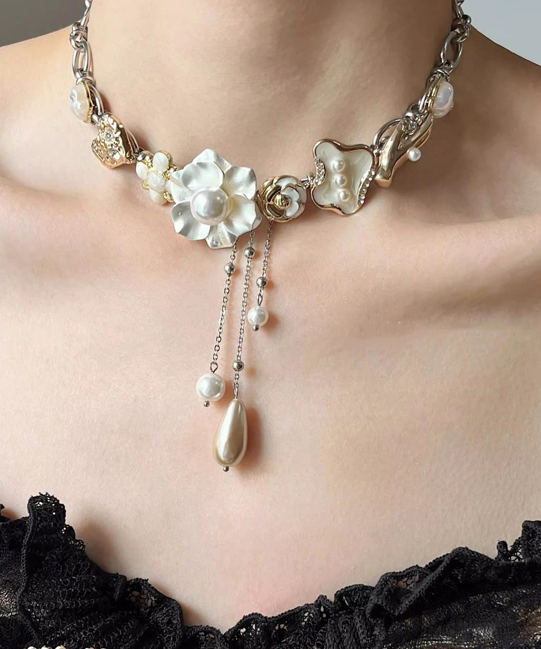 Chic White Floral Tassel Pearl Adjustable Alloy Choker