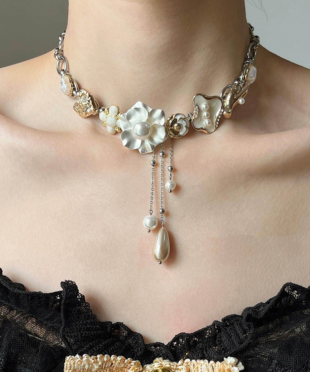 Chic White Floral Tassel Pearl Adjustable Alloy Choker