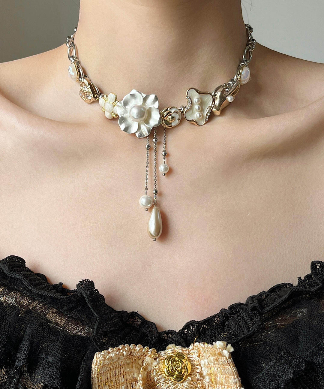 Chic White Floral Tassel Pearl Adjustable Alloy Choker