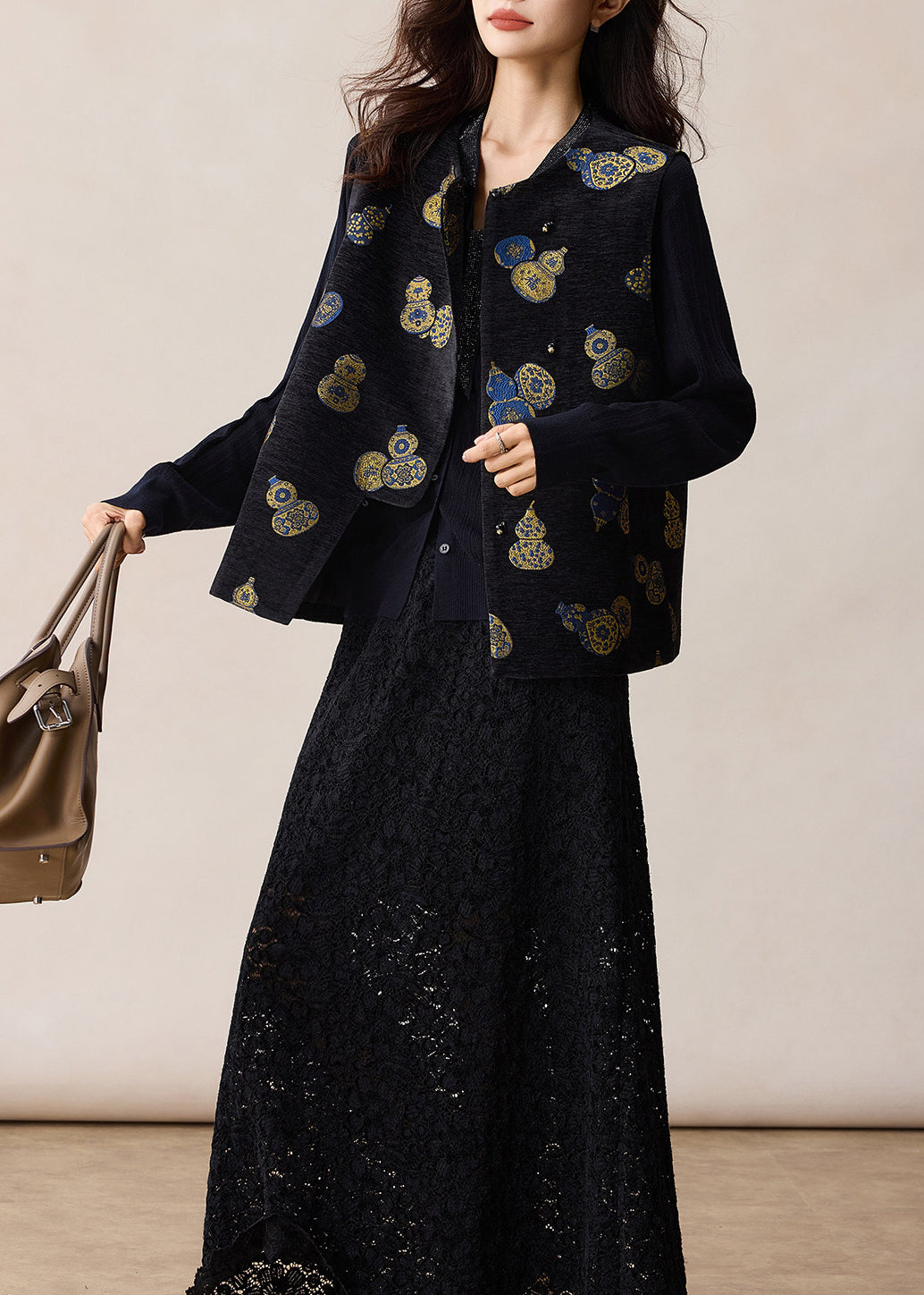 Chinese Style Black Jacquard Gourd Waistcoat Sleeveless