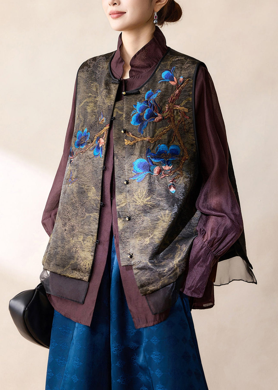 Chinese Style Coffee Jacquard O-Neck Embroideried Waistcoat Sleeveless