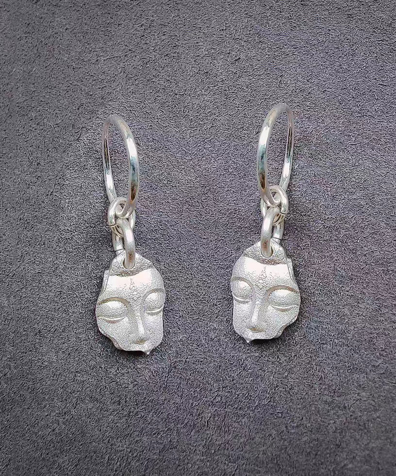 Chinese Style Gold Silver Bianyan Guanyin Earrings - Omychic