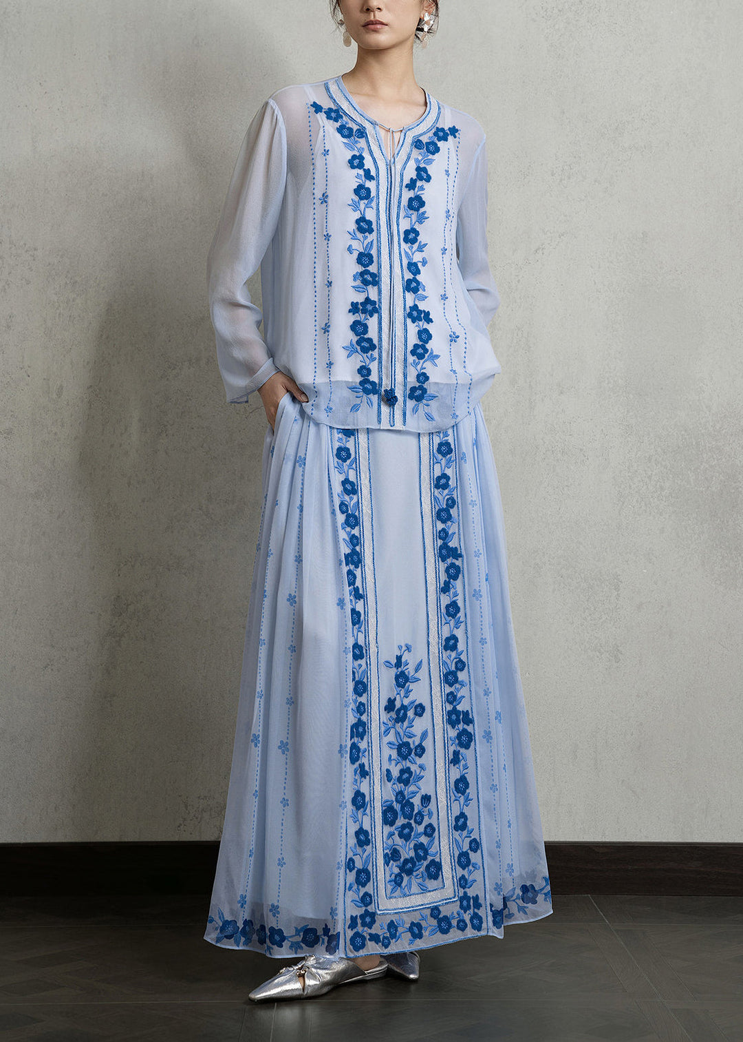 Chinese Style Light Blue O-Neck Top And Modified Mamian Skirt Two Pieces Set Fall