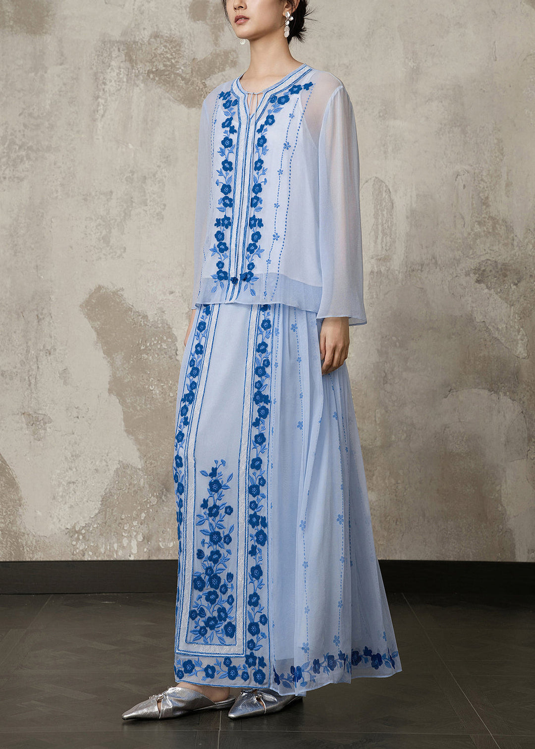 Chinese Style Light Blue O-Neck Top And Modified Mamian Skirt Two Pieces Set Fall