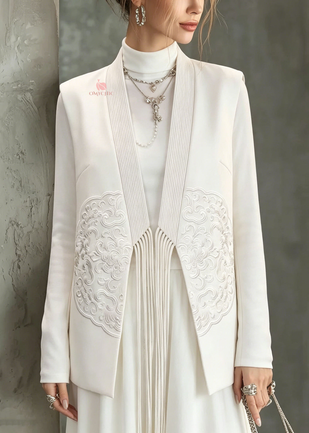 Chinese Style White Embroidered Tassel Cotton Vest Fall