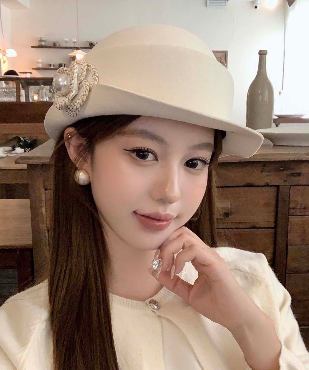 Classy Black Pearl Floral Woolen Cloche Hat