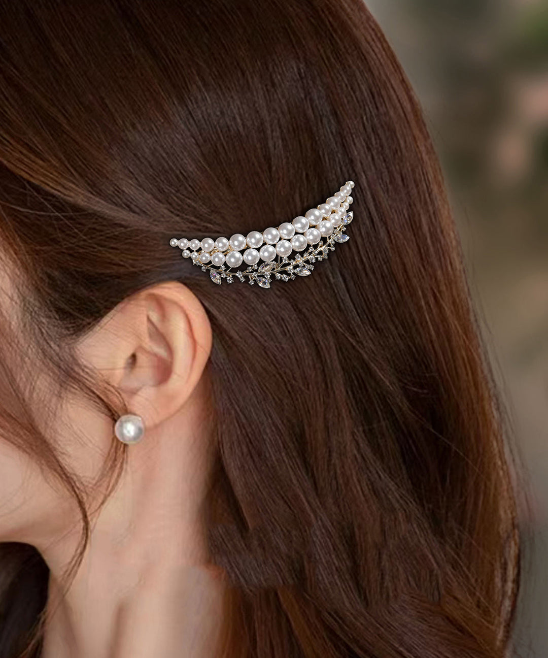 Classy Grey Alloy Pearl Zircon Crown