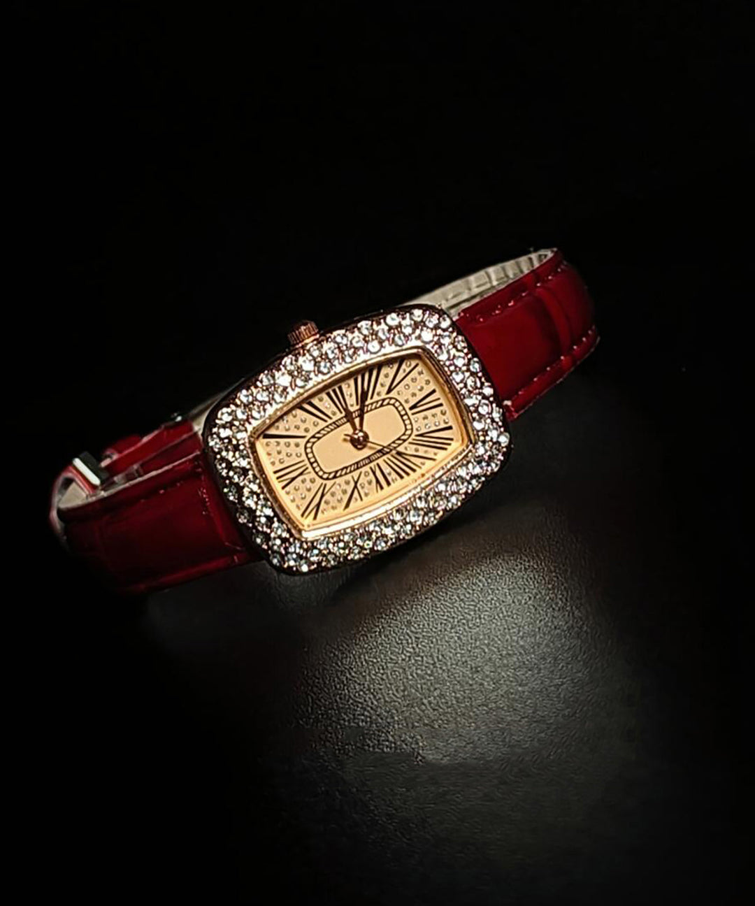 Classy Red Leather Zircon Baby's Breath Waterproof Watches