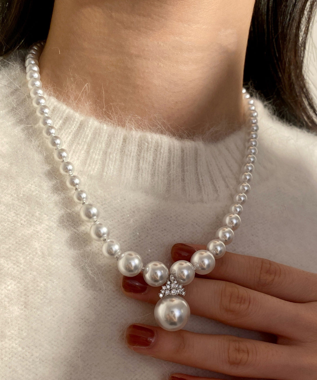 Classy White Pearl Zircon Pendant Necklace