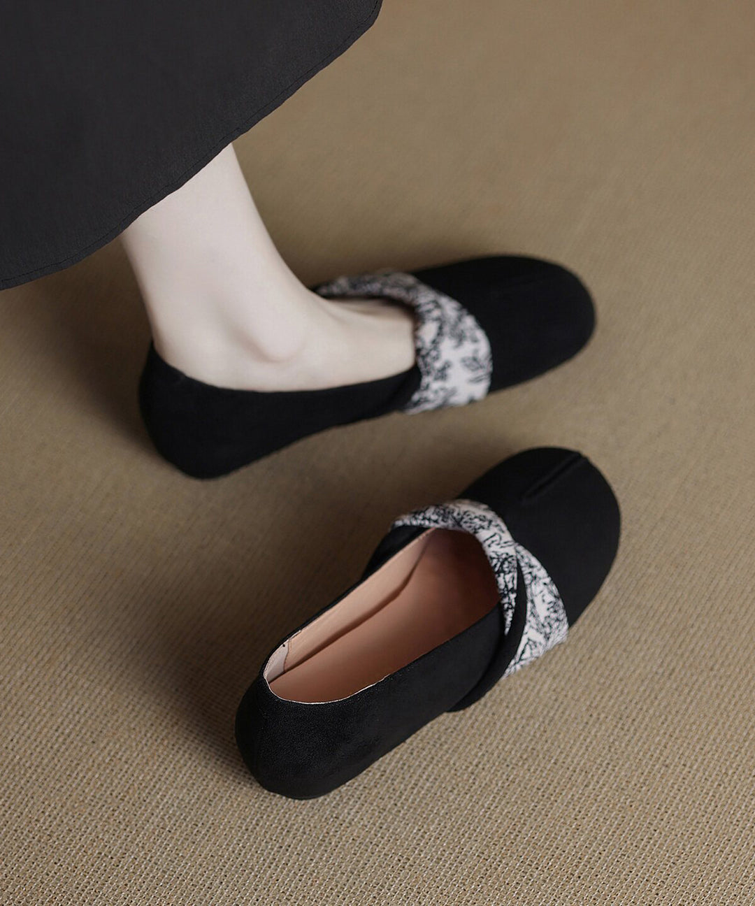 Comfortable Cowhide Leather Yellow Flat Shoes