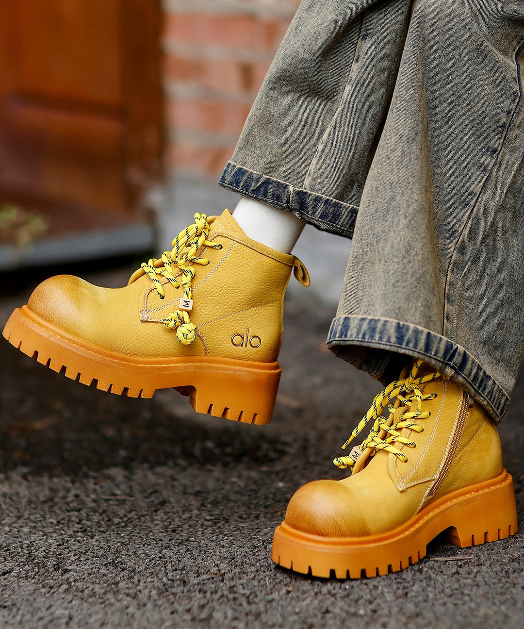 Comfy Splicing Platform Boots Coffee Cowhide Leather Fuzzy Wool Lined