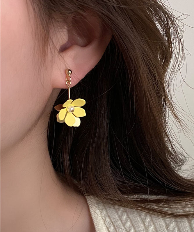 Cut Yellow Copper Overgild Asymmetrical Floral Drop Earrings