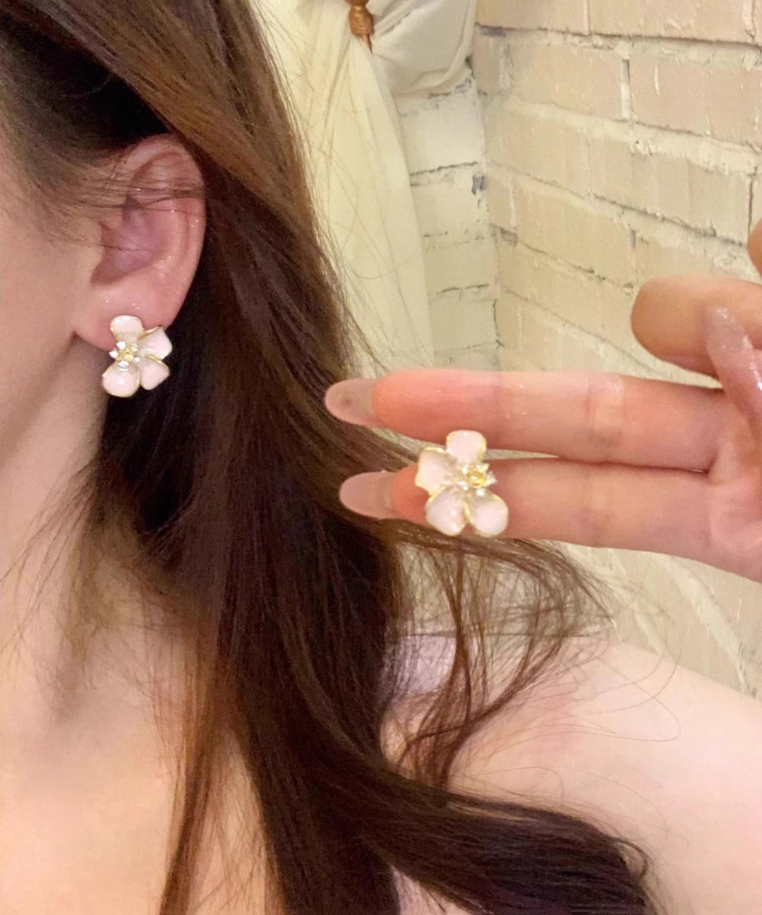 Cute Pink Alloy Floral Enamel Stud Earrings
