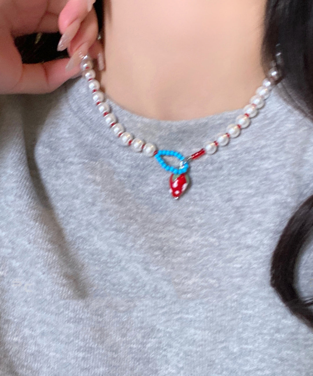 Cute White Alloy Strawberry Pearl Pendant Necklace