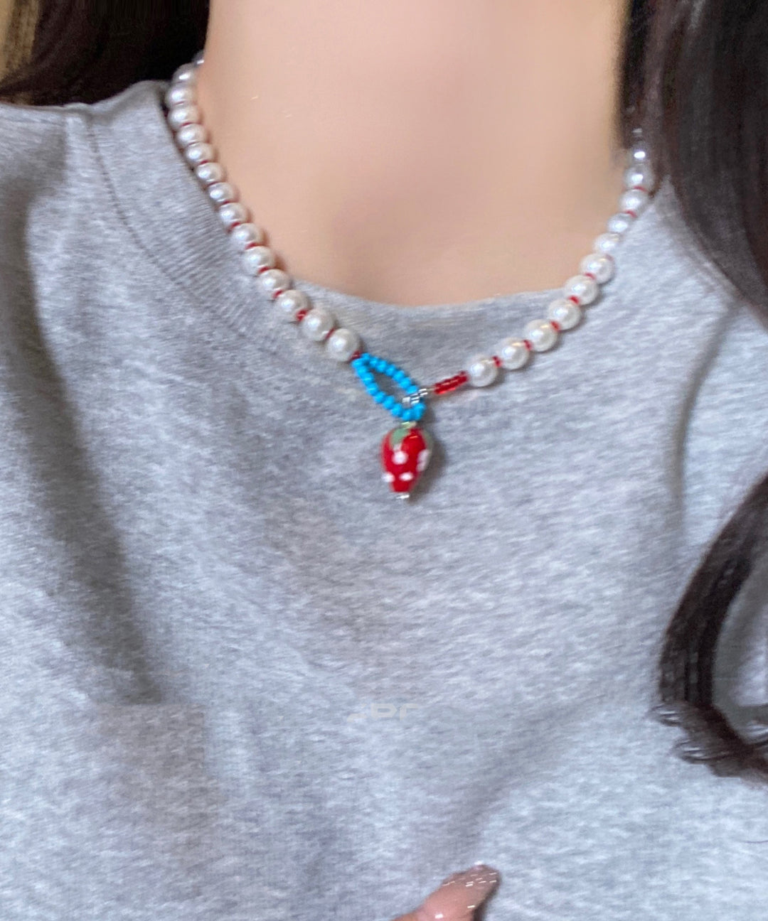Cute White Alloy Strawberry Pearl Pendant Necklace