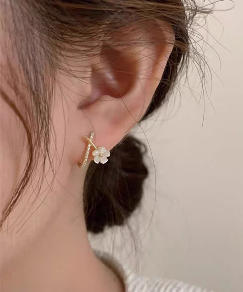 Cute White Copper Ovegild Zircon Cross Floral Stud Earrings