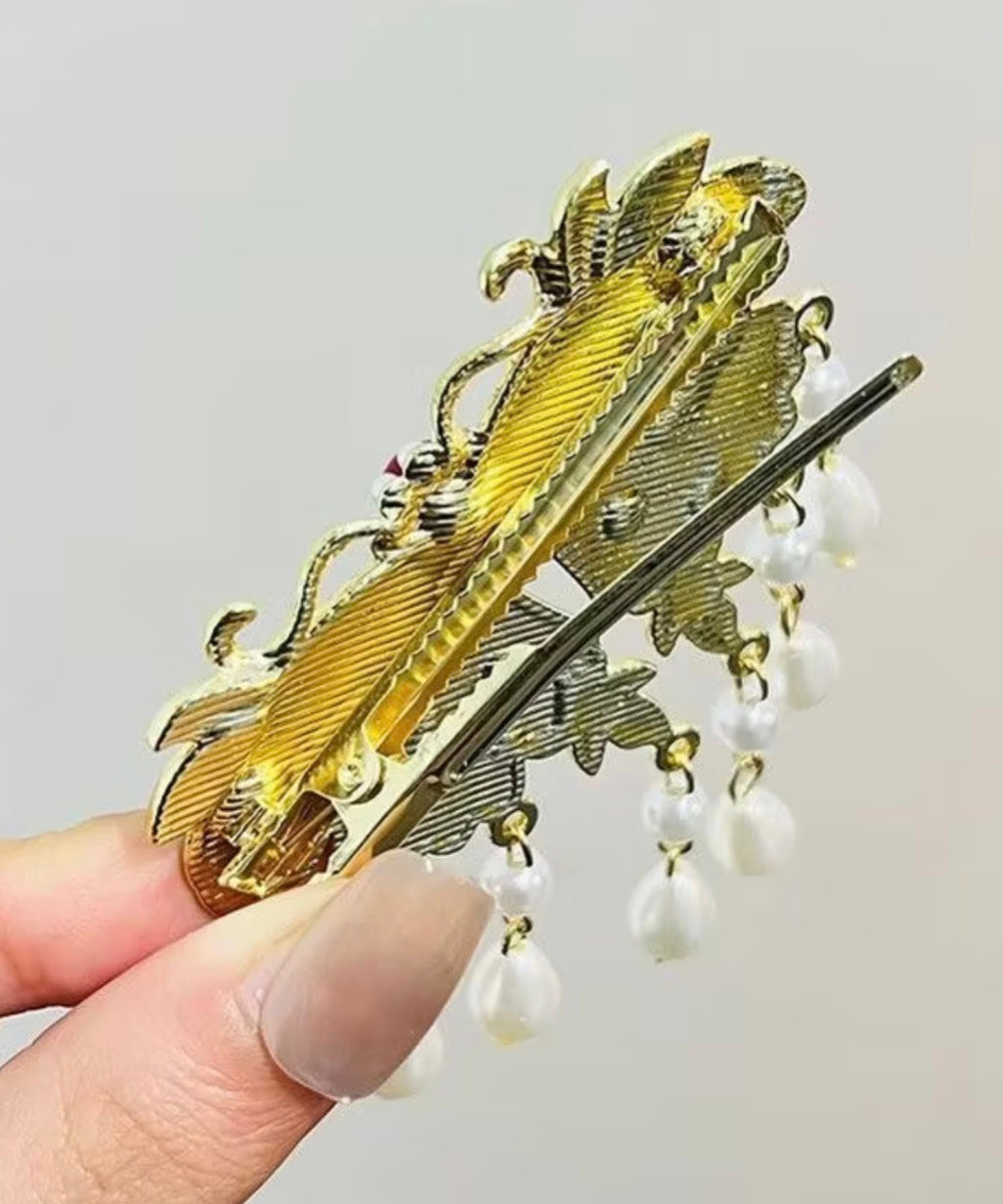 Elegant Blue Alloy Butterfly Enameling Pearl Tassel Hairpin