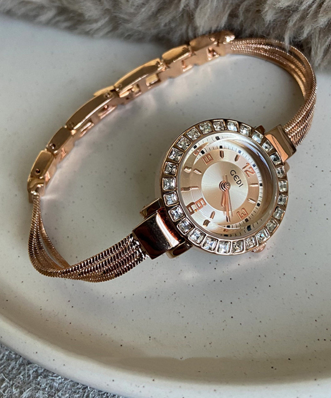 Elegant Blue Stainless Steel Zircon Quartz Movement Chain Waterproof Watches